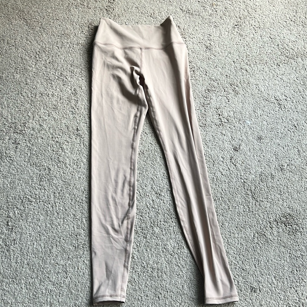 Women’s leggings beige size small 28 inch